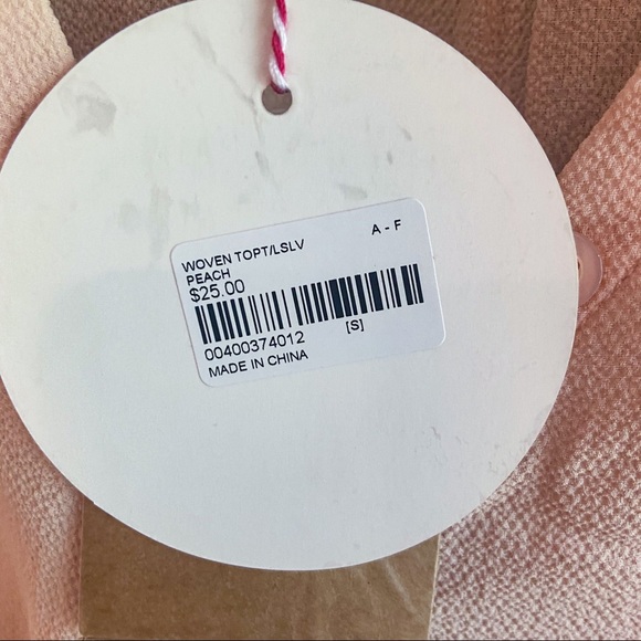 Forever 21 Crepe Twist Hem Blouse - NWT - Picture 6 of 7